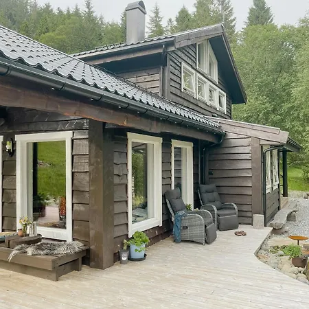 Cozy Modern In West Norway With View Prázdninový dům